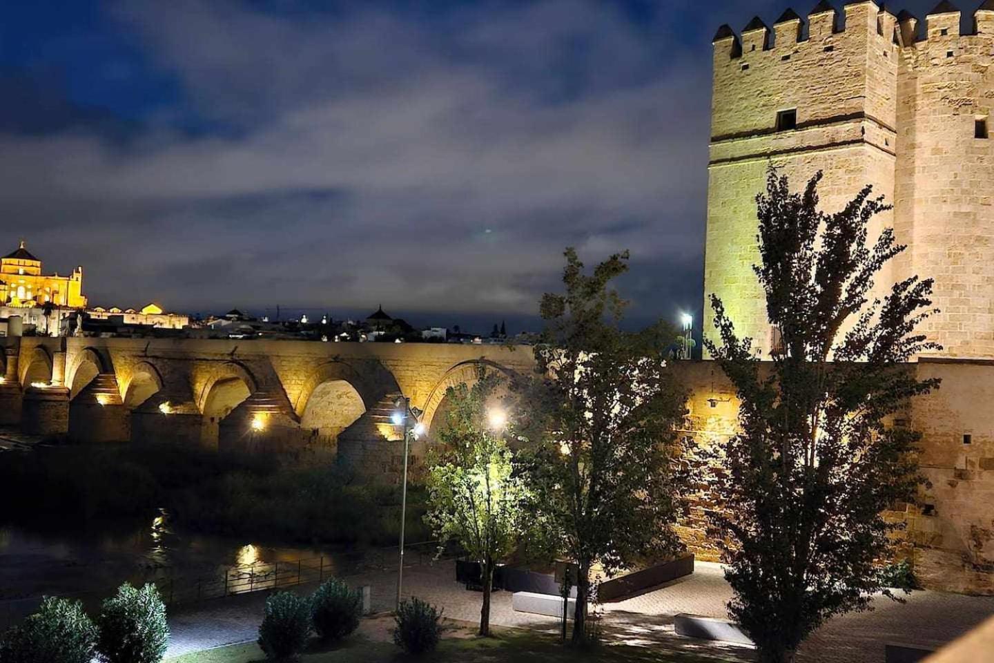 Gran Apartamento A 10 Minuts Mezquita Catedral Kordoba Bagian luar foto