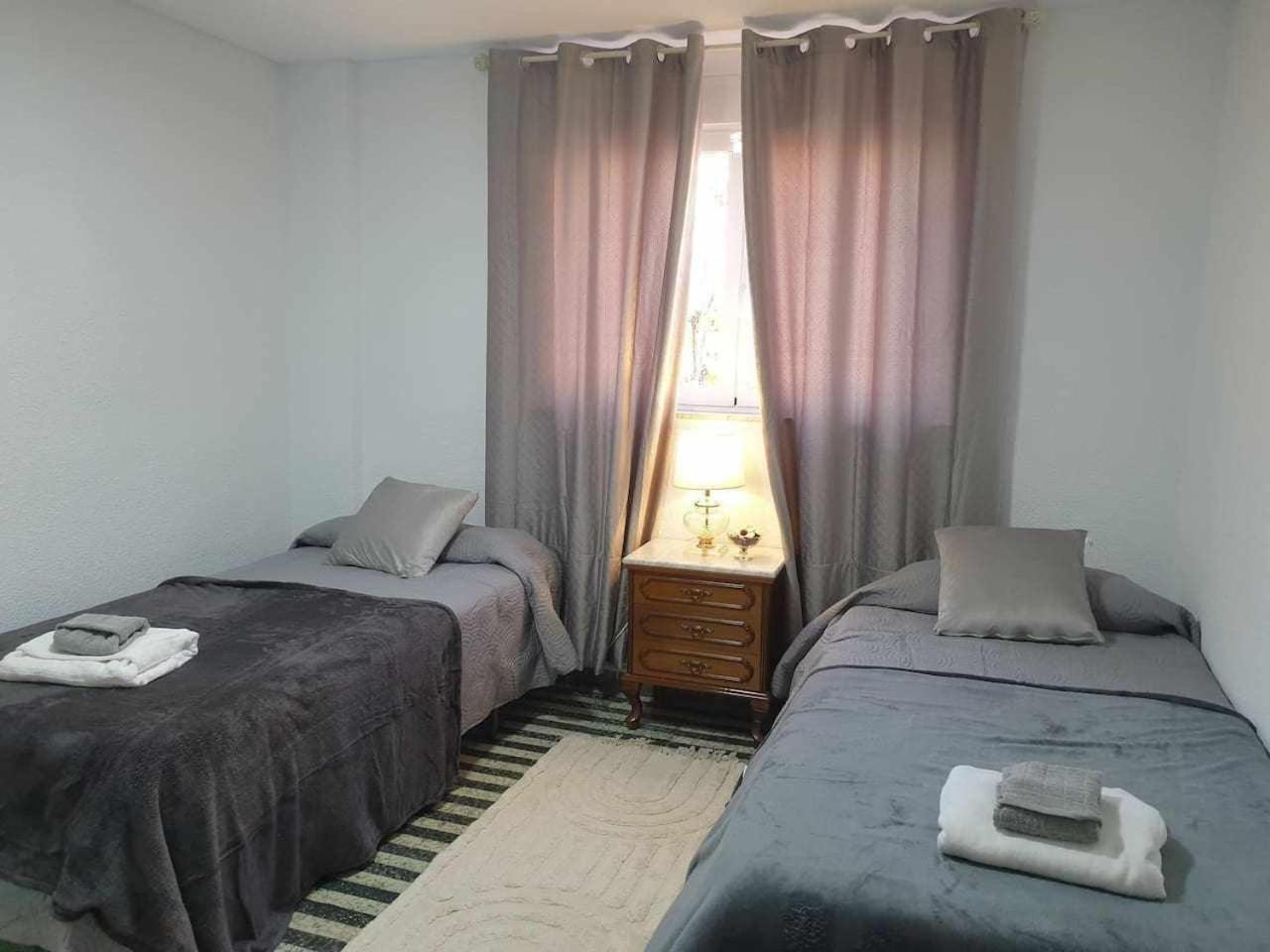 Gran Apartamento A 10 Minuts Mezquita Catedral Kordoba Bagian luar foto